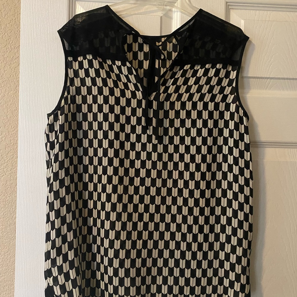 L.A.M.B. Black and Cream Geometric Sleeveless Top